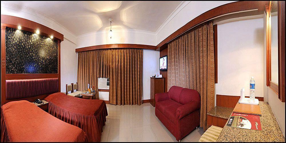 Hotel Atithi Агра Экстерьер фото