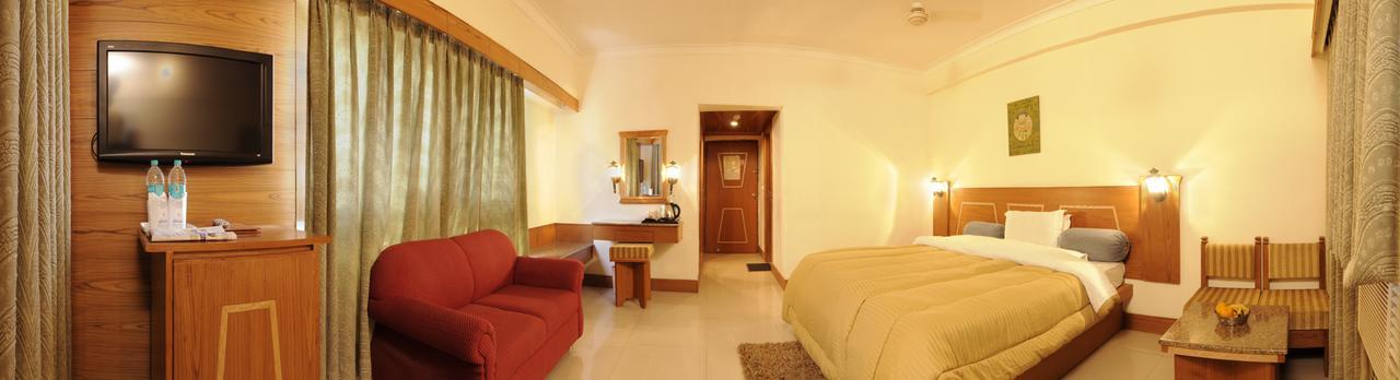 Hotel Atithi Агра Экстерьер фото